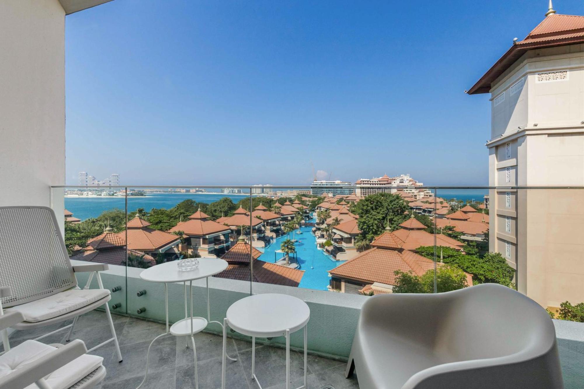 Luxury Azizi Mina Beachfront Apartments Dubai Eksteriør bilde